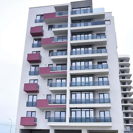 Dreamy Lake Apartment Mamaia Exterior photo