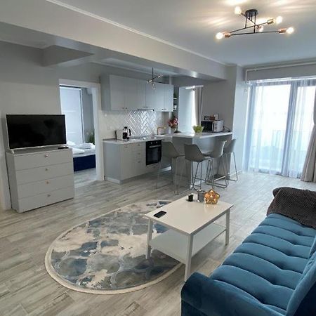 Dreamy Lake Apartment Mamaia Exterior photo